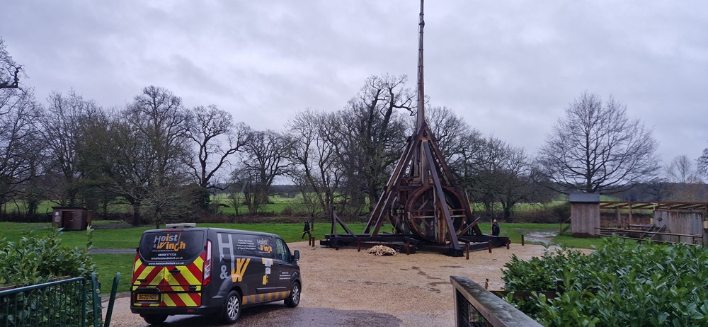 Hoist and winch with Trebuchet