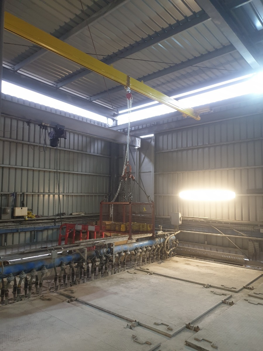 Underhung Light Crane System