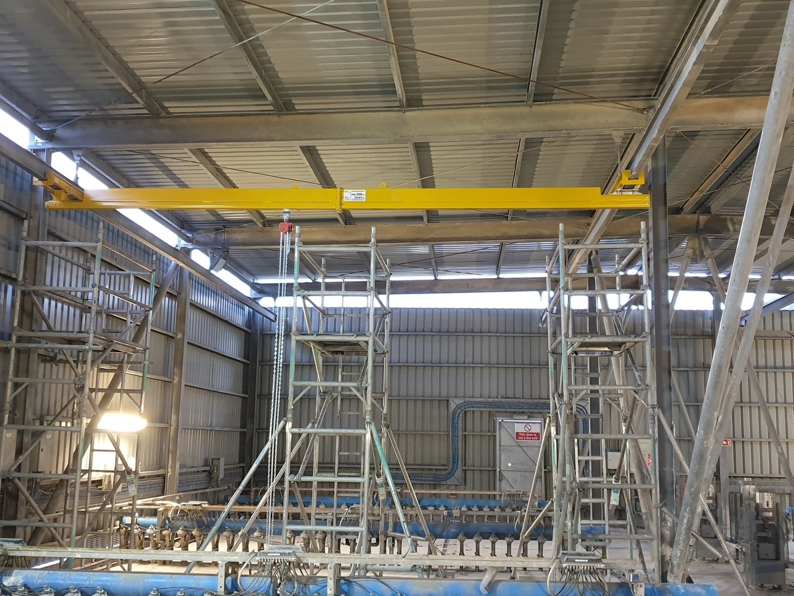 installation of light crane system